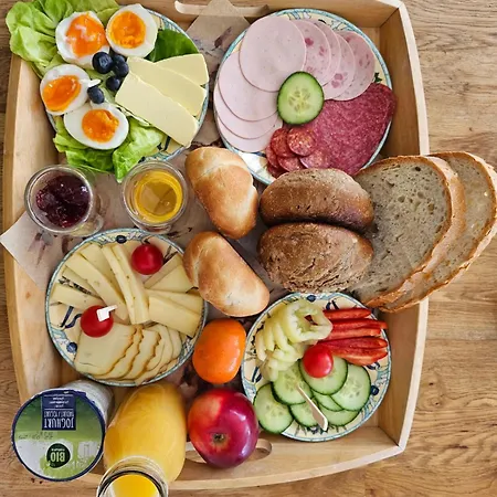 Alpaka Kishaz Apartment Bakonya